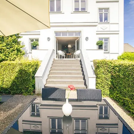 Gutshaus *